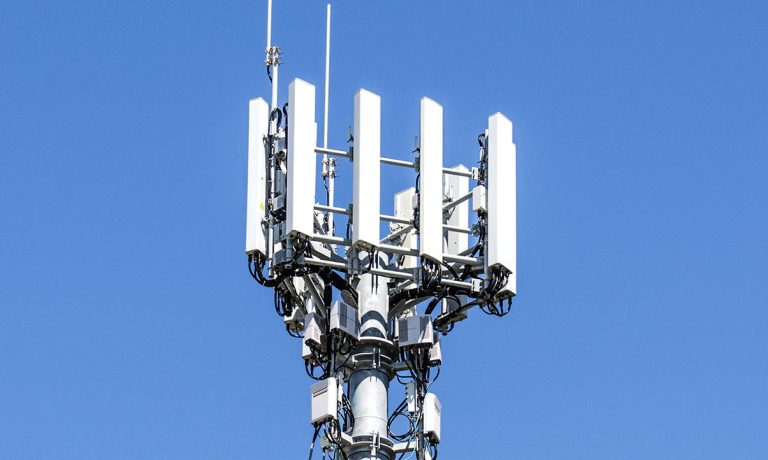 What you need to know about mobile phone mast leases What you need to know about mobile phone mast leases
